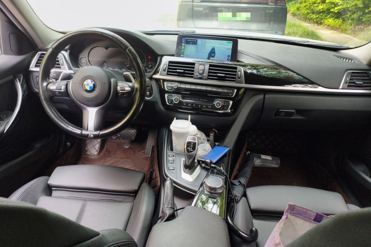 BMW 3 Series 2018 #7 BMW 3 Series 2018 car image #7