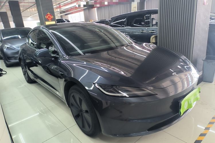 Tesla Model 3 2024 #4 Tesla Model 3 2024 immagine di auto #4