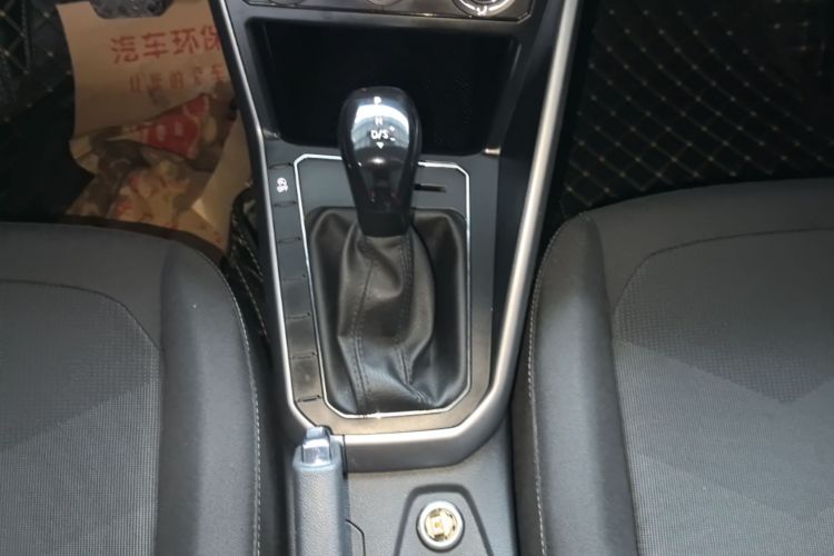 Volkswagen Polo 2020 car image #14
