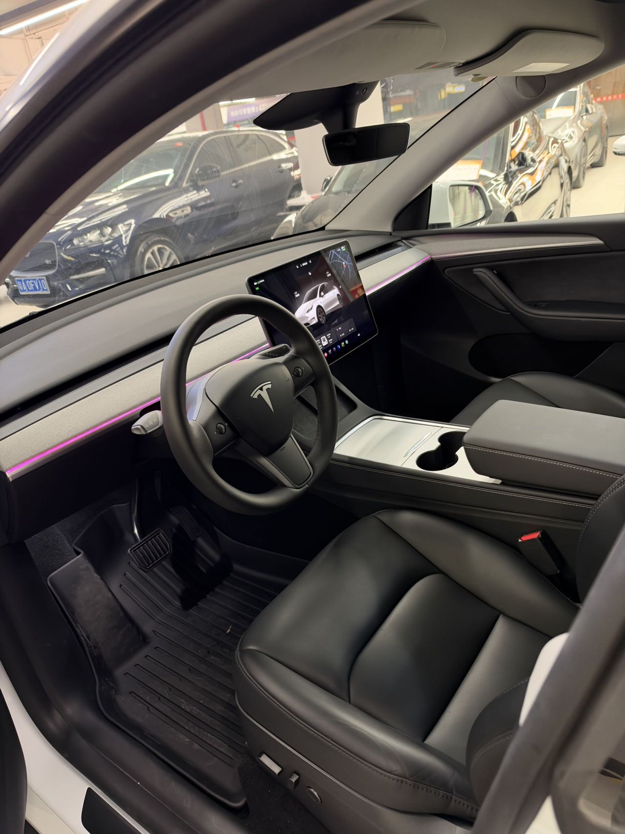 Tesla Model Y 2024 car image #7