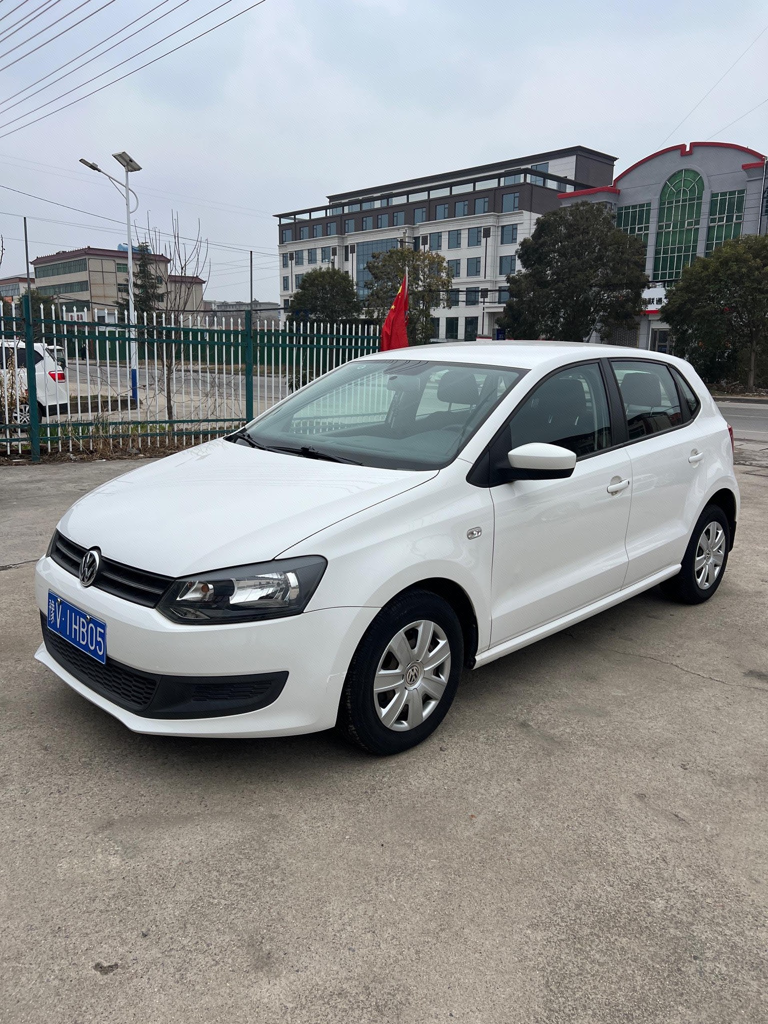 Volkswagen Polo 2012 Volkswagen Polo 2012 car image