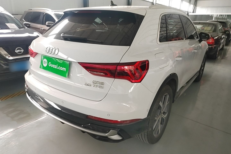 Audi Q3 2024 car image #7