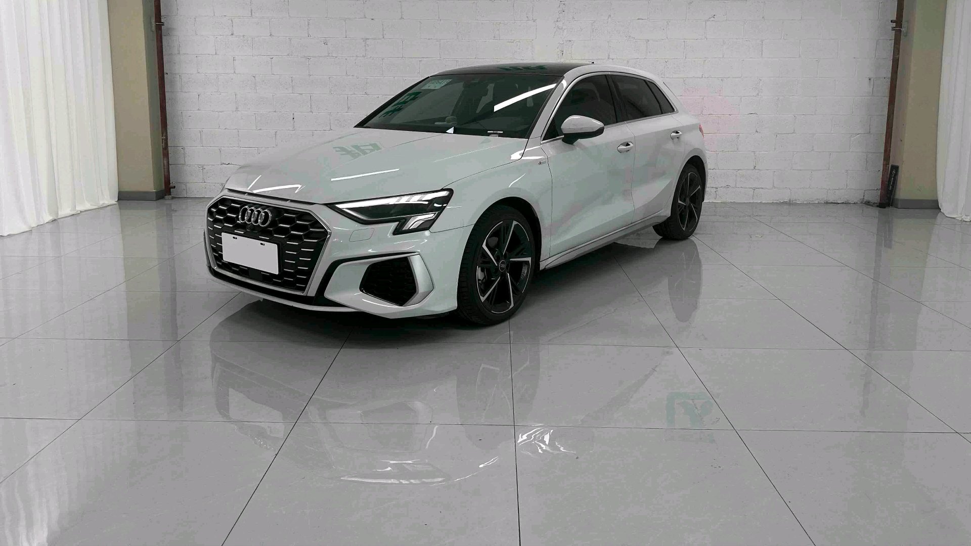 2022 2022 car image