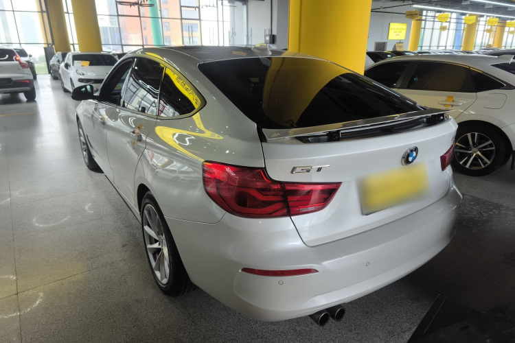 BMW 3 Series GT 2019 car image #7