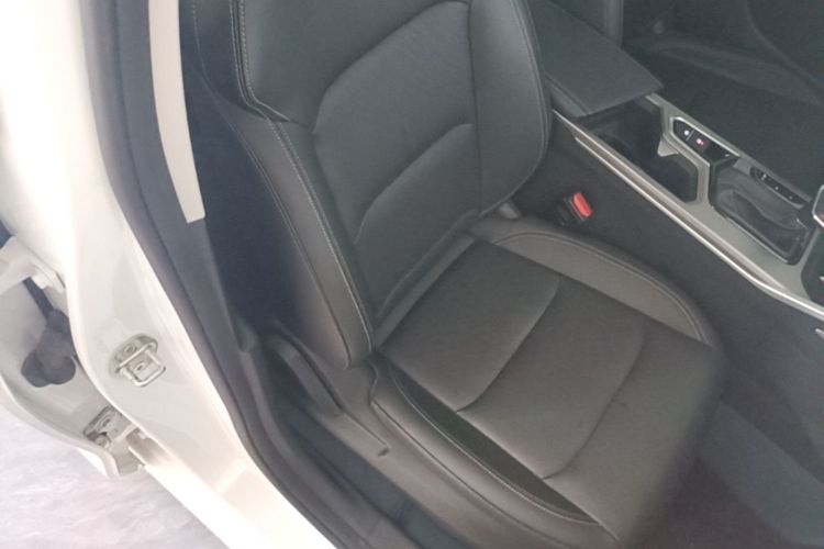 GEELY Emgrand 2023 #24 GEELY Emgrand 2023 car image #24