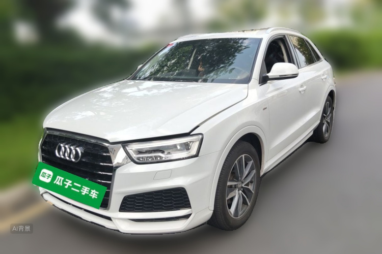 Audi Q3 2019 car image #2