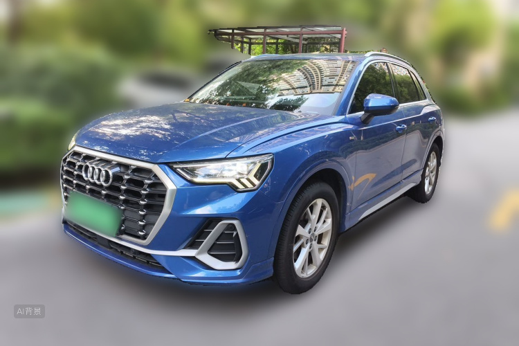 Audi Q3 2019 car image #2