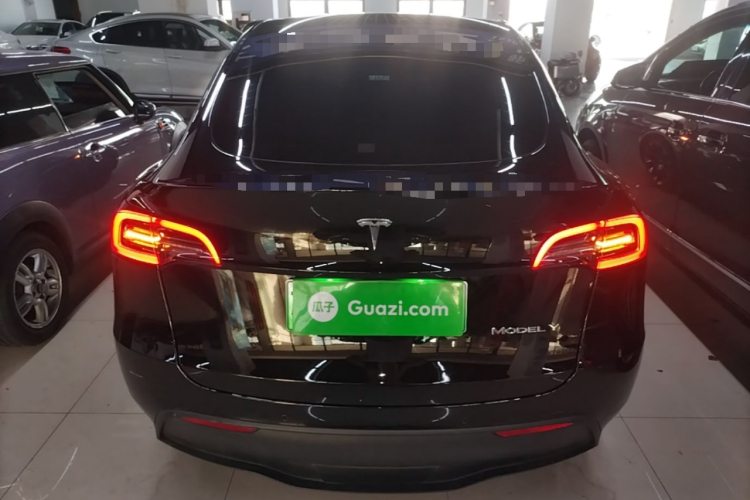 Tesla Model Y 2021 #6 Tesla Model Y 2021 car image #6