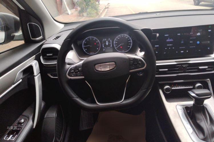 GEELY Coolray 2025 #12 GEELY Coolray 2025 immagine di auto #12