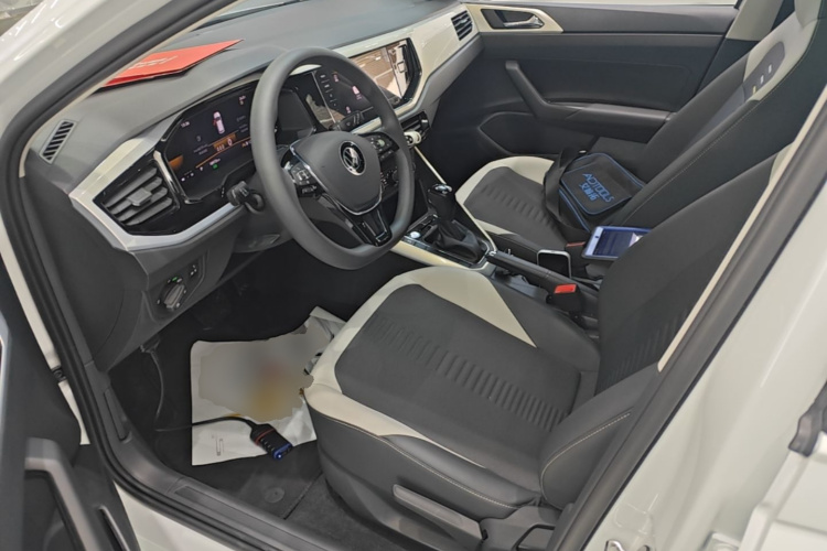 Volkswagen Polo 2023 car image #15