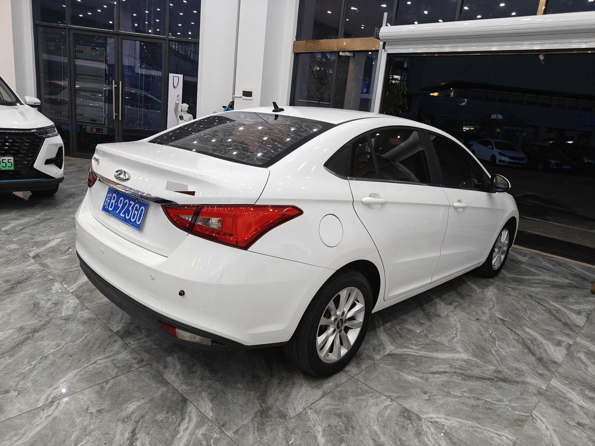 Chery Arrizo 5 2018 #4 Chery Arrizo 5 2018 immagine di auto #4