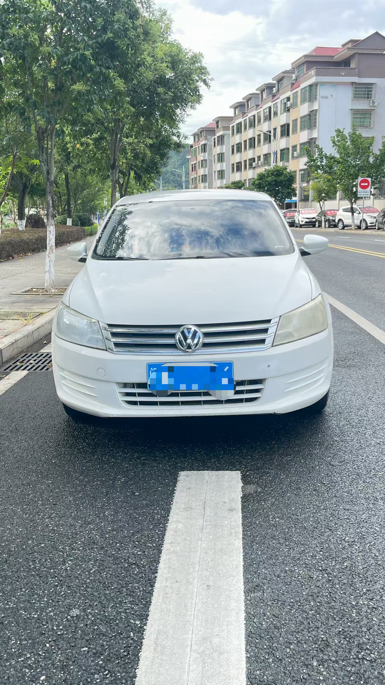Volkswagen Santana 2016 car image #2