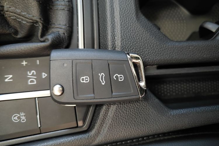 Volkswagen Lavida 2023 car image #9