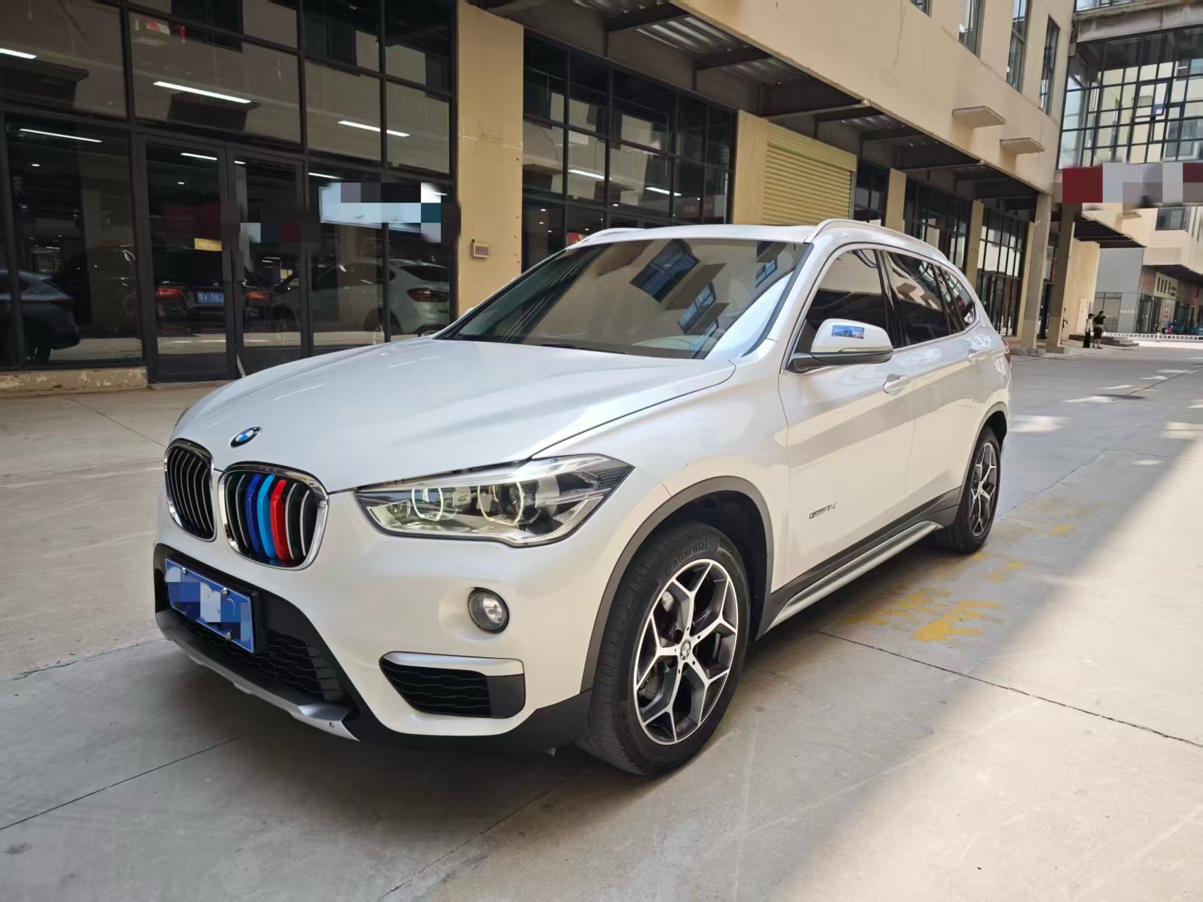 BMW X1 2018 BMW X1 2018 car image