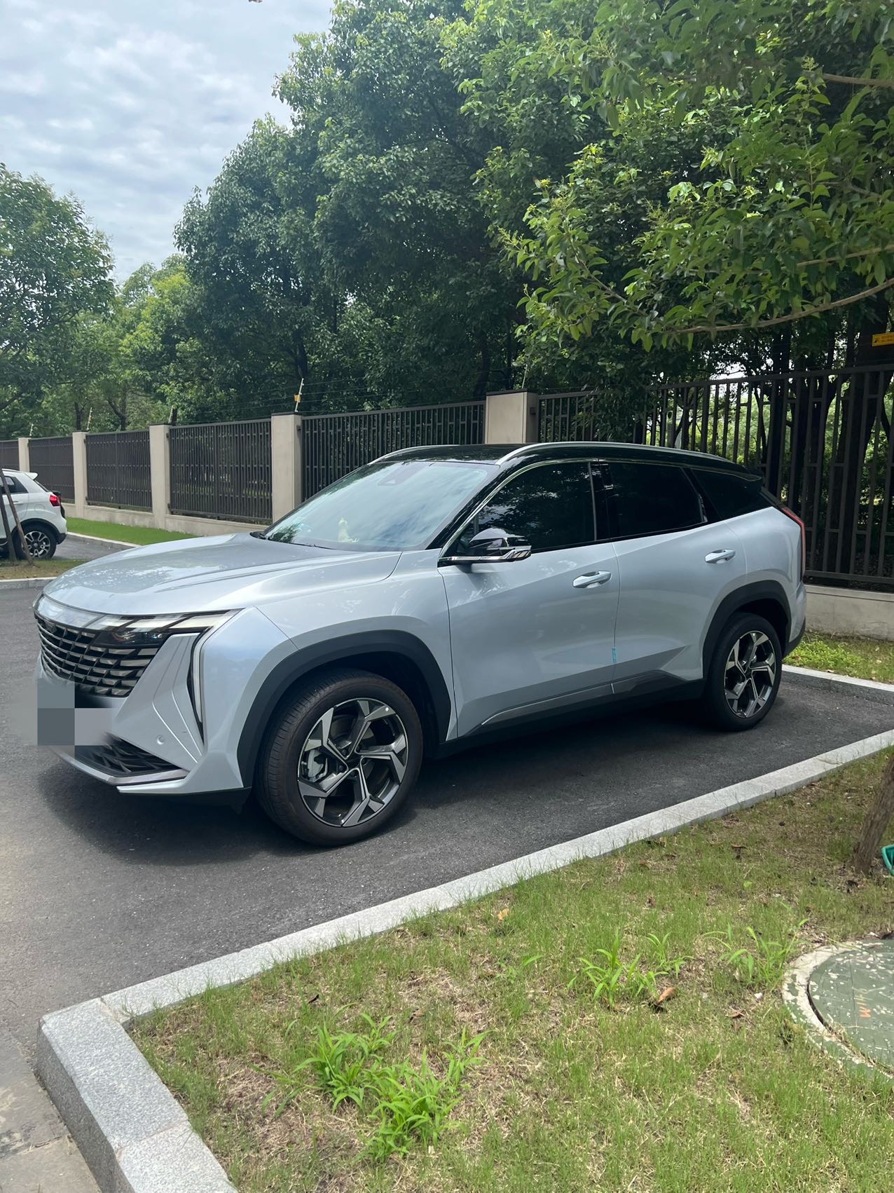 GEELY Boyue L 2023 car image 