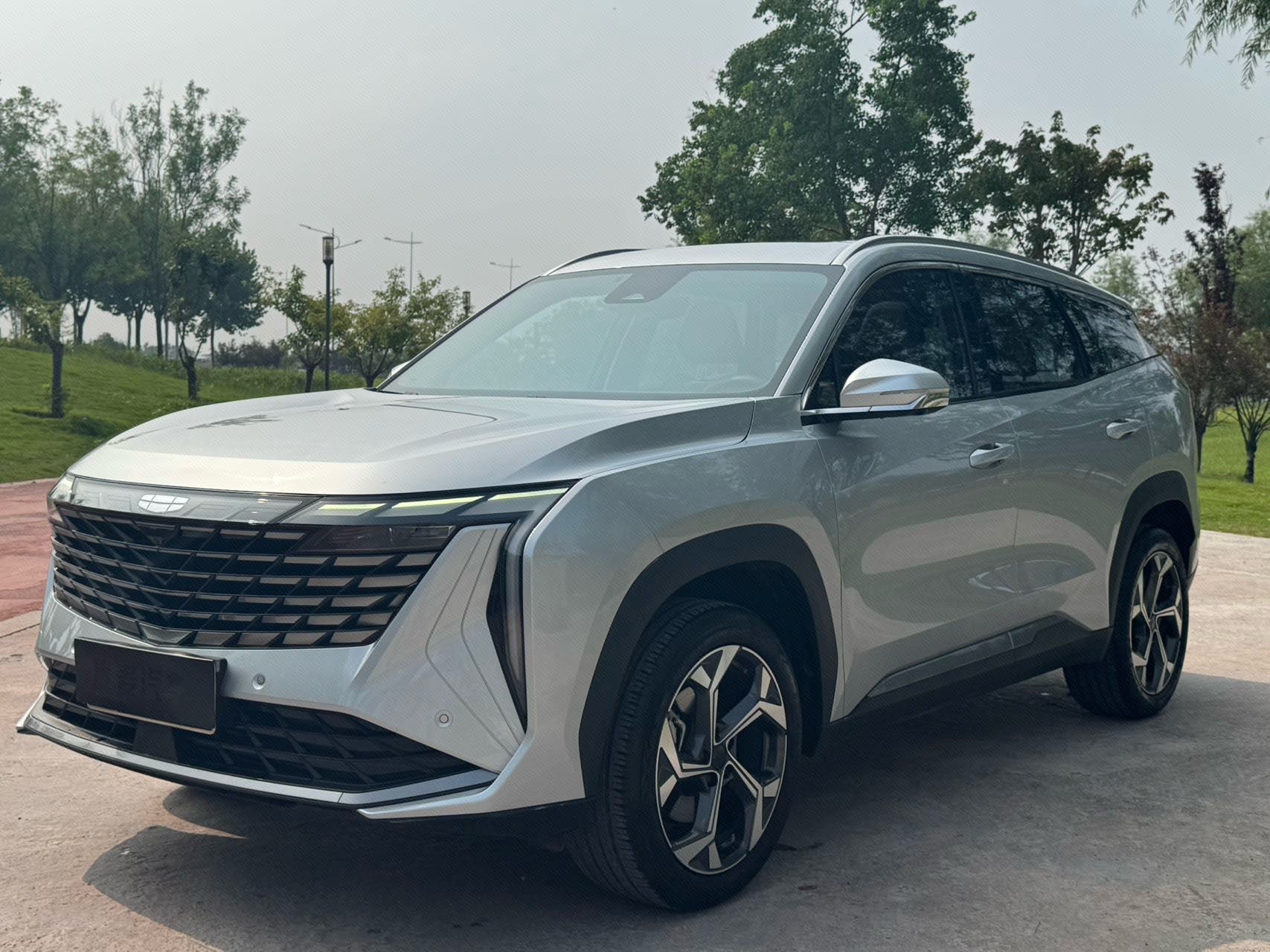 GEELY Boyue L 2023 car image 