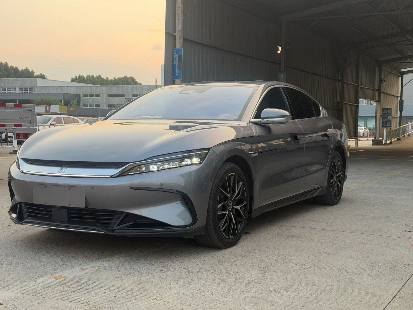 BYD Han 2024 car image 