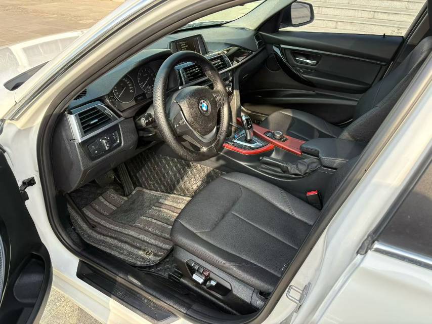BMW 3 Series 2017 #5 BMW 3 Series 2017 car image #5