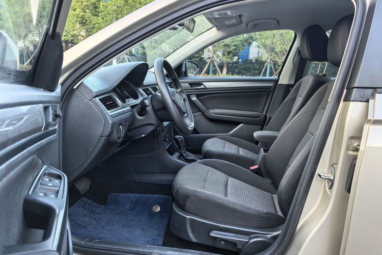 Volkswagen Bora 2018 imagem de carro #9