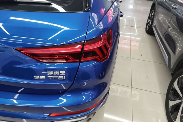 Audi Q3 2021 #8 Audi Q3 2021 car image #8