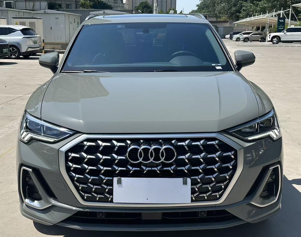 Audi Q3 2023 изображение автомобиля #2