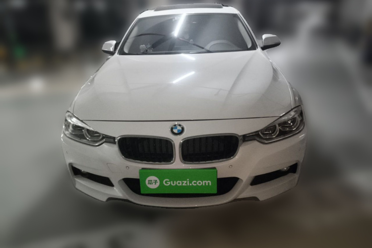 BMW 3 Series 2018 car image #3