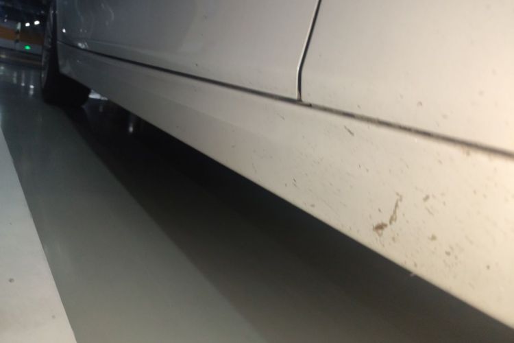 BMW 3 Series 2018 car image #23