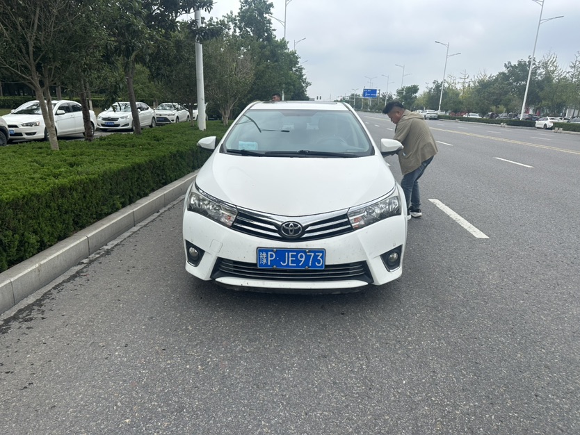 Toyota Corolla 2015 car image #2