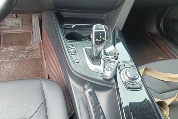 BMW 3 Series 2017 #14 BMW 3 Series 2017 car image #14