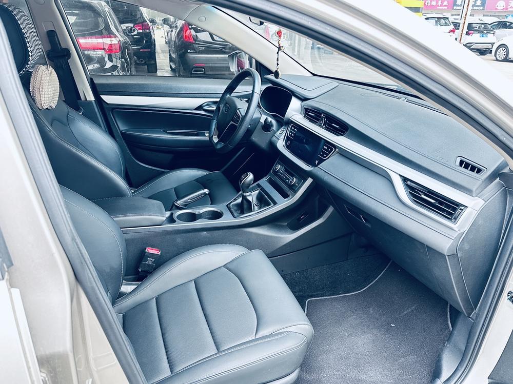 GEELY Emgrand 2018 #7 GEELY Emgrand 2018 image de voiture #7