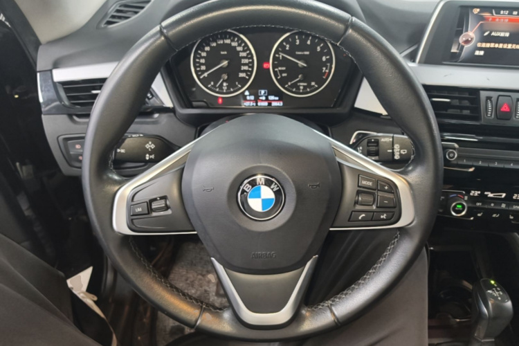 BMW X1 2017 car image #11