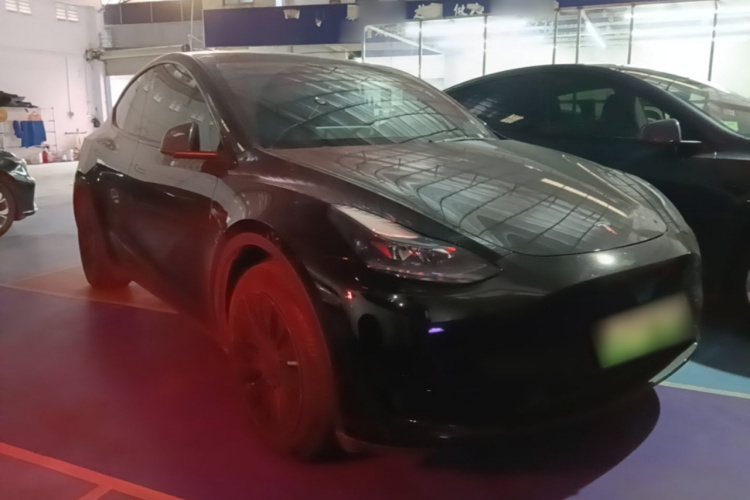 Tesla Model Y 2022 #4 Tesla Model Y 2022 car image #4