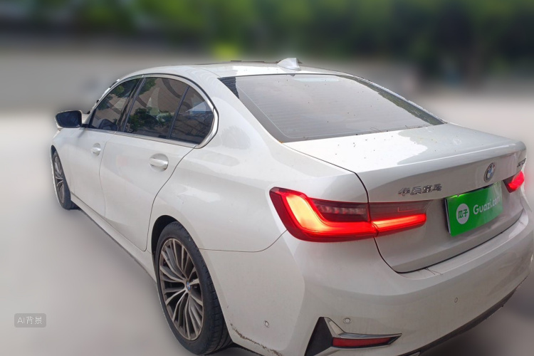 BMW 3 Series 2019 car image #5