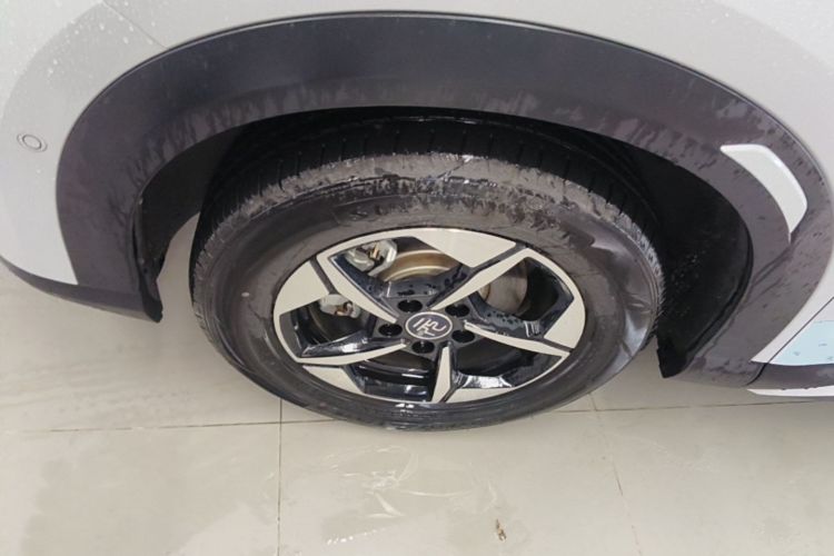 BYD YuanUP 2025 car image #9