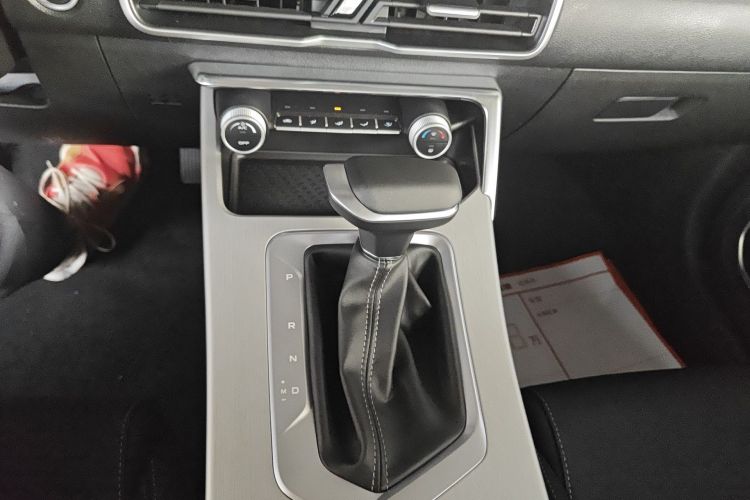 GEELY Coolray 2026 immagine di auto #18