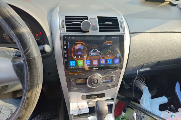 Toyota Corolla 2014 immagine di auto #15