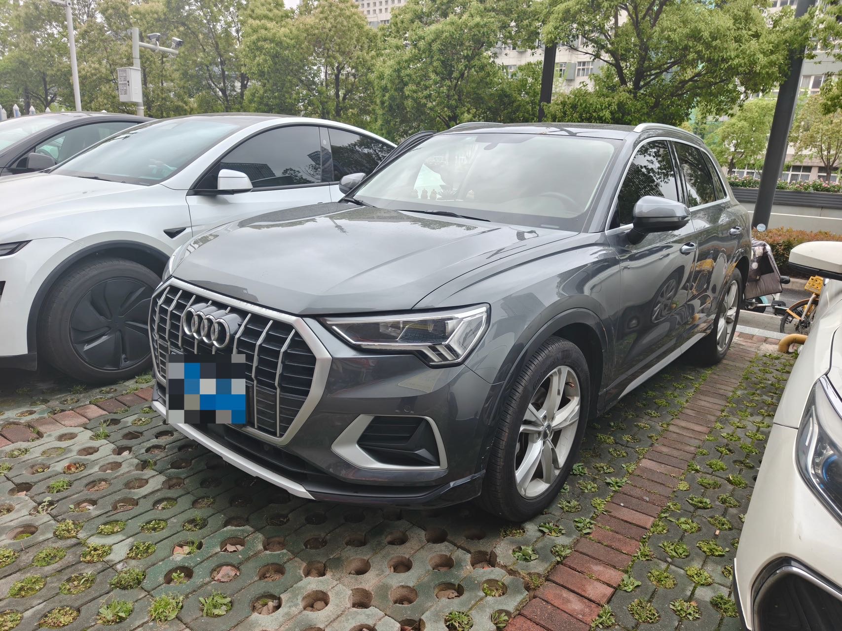 Audi Q3 2023 Audi Q3 2023 car image