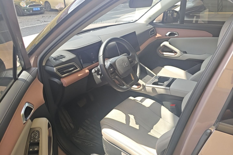 BYD YuanUP 2025 car image #16