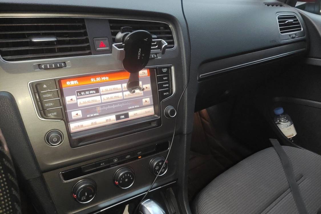 Volkswagen Golf 2016 imagem de carro #26