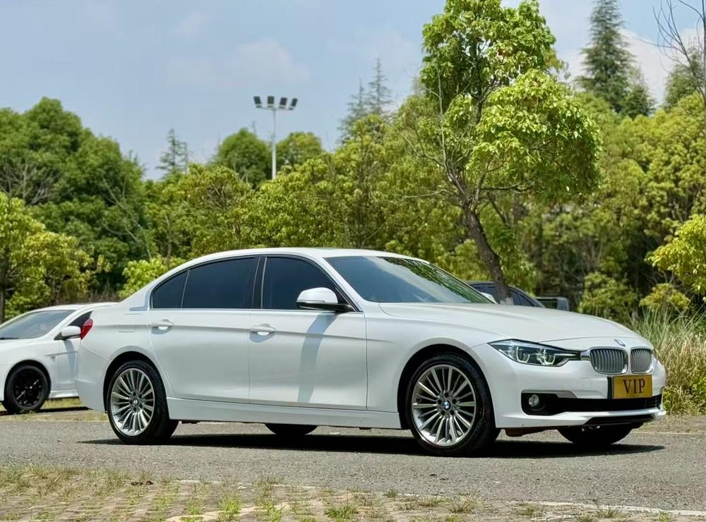 BMW 3 Series 2019 #3 BMW 3 Series 2019 car image #3