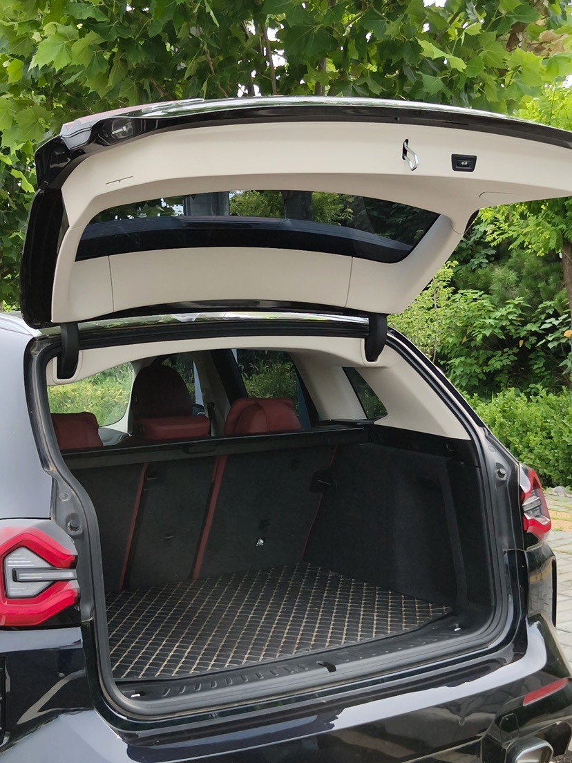 BMW X3 2022 car image #13