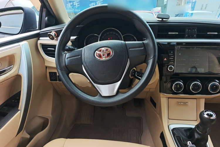 Toyota Corolla 2015 car image #12