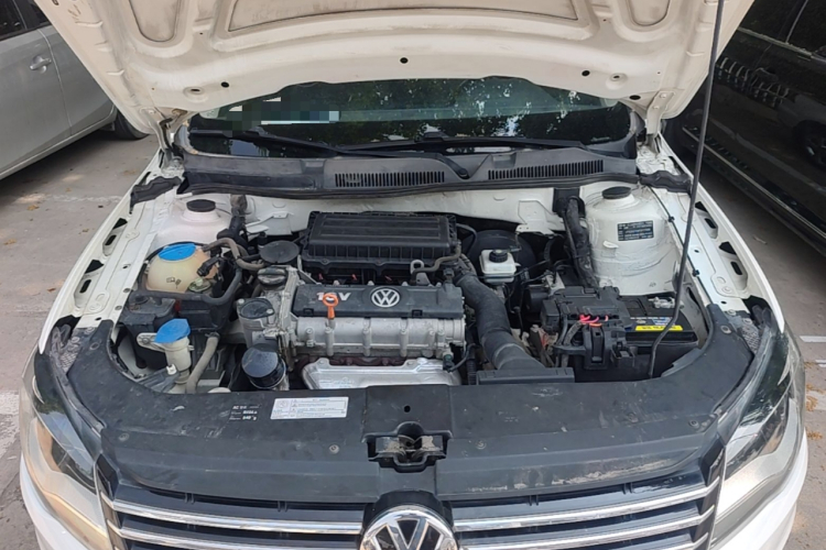 Volkswagen Bora 2016 car image #20