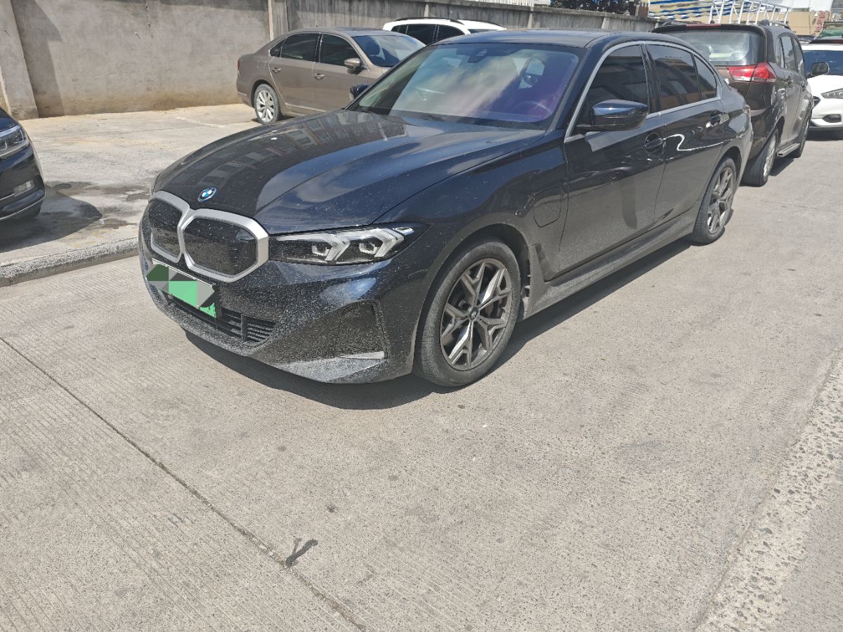 BMW i3 2023 car image 