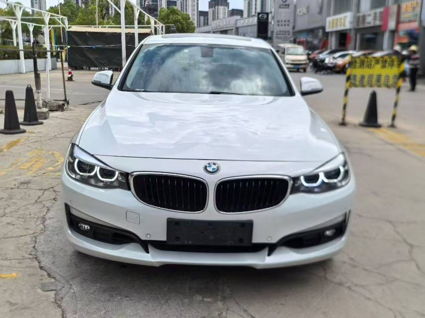 BMW 3 Series GT 2019 #2 BMW 3 Series GT 2019 car image #2