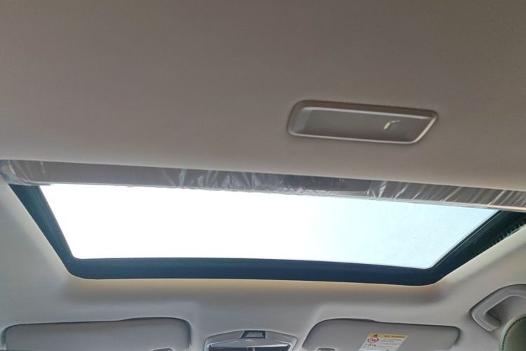 GEELY Emgrand 2024 car image #20