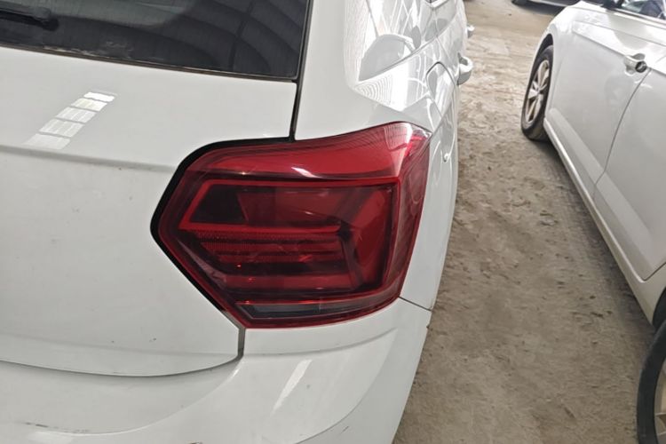 Volkswagen Polo 2023 car image #8