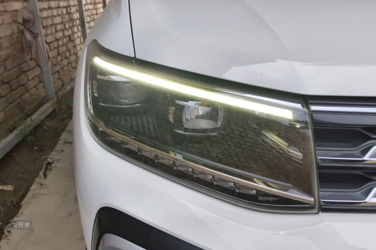Volkswagen T-Cross 2020 car image #8