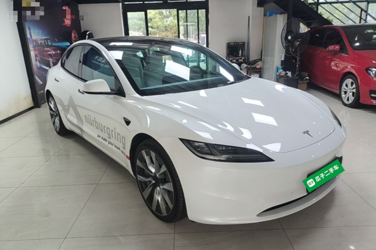 Tesla Model 3 2023 #4 Tesla Model 3 2023 car image #4