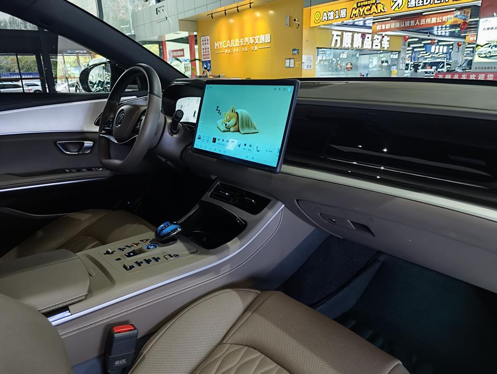BYD Han 2025 #12 BYD Han 2025 изображение автомобиля #12